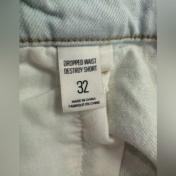 BDG denim Jean shorts Bermuda distressed size 32 - Picture 5 of 7